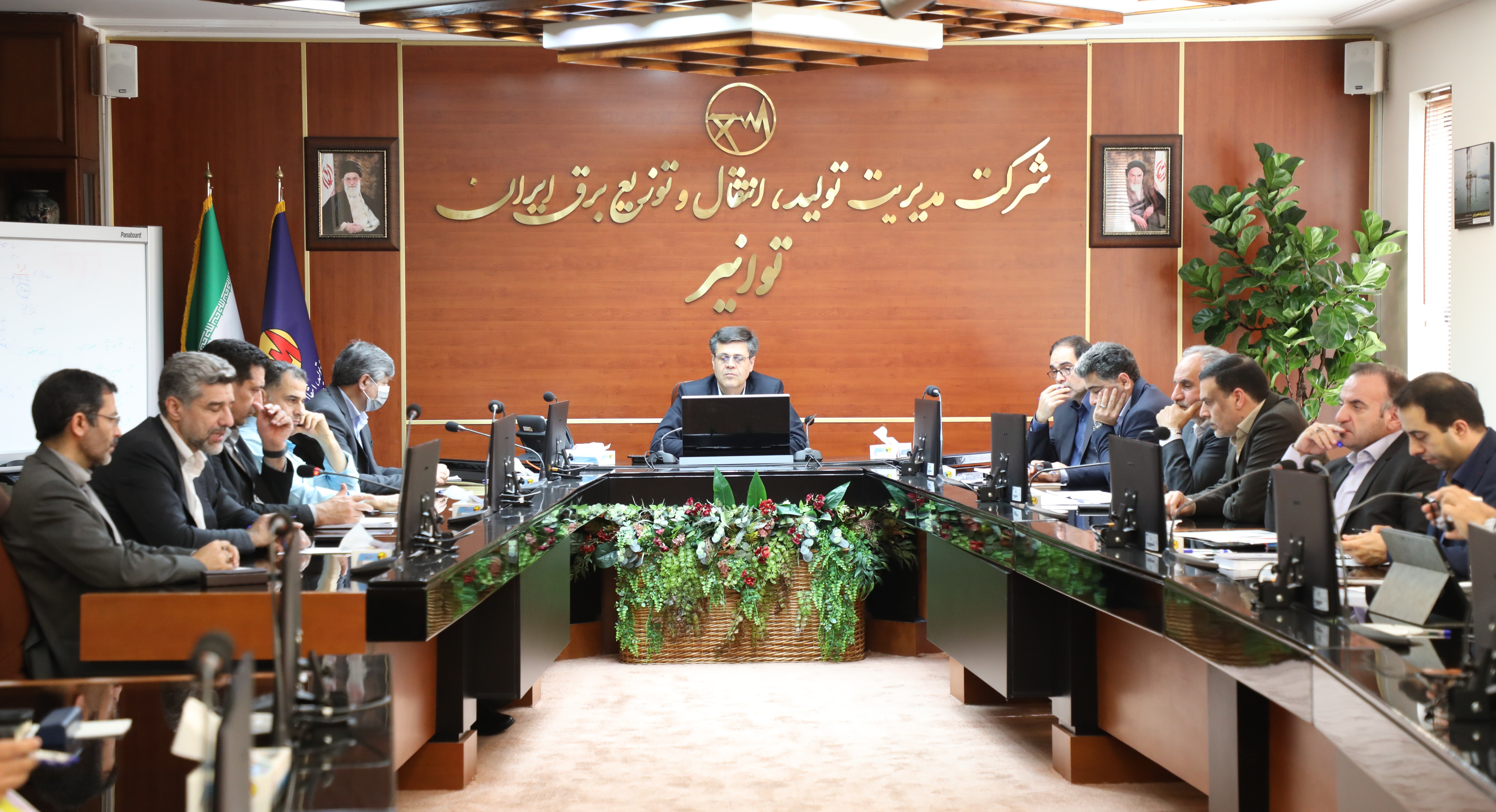 تاکید سرپرست توانیر بر آمادگی حداکثری شبکه انتقال برای تابستان پیش‌رو؛ ادبیات ما مدیریت با واقع‌بینی است