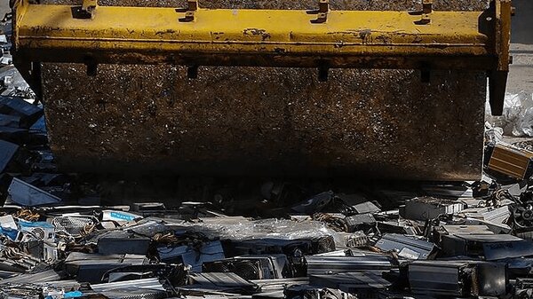 امحای ۱۴۴۳ دستگاه رمزارز غیرمجاز در کرمانشاه